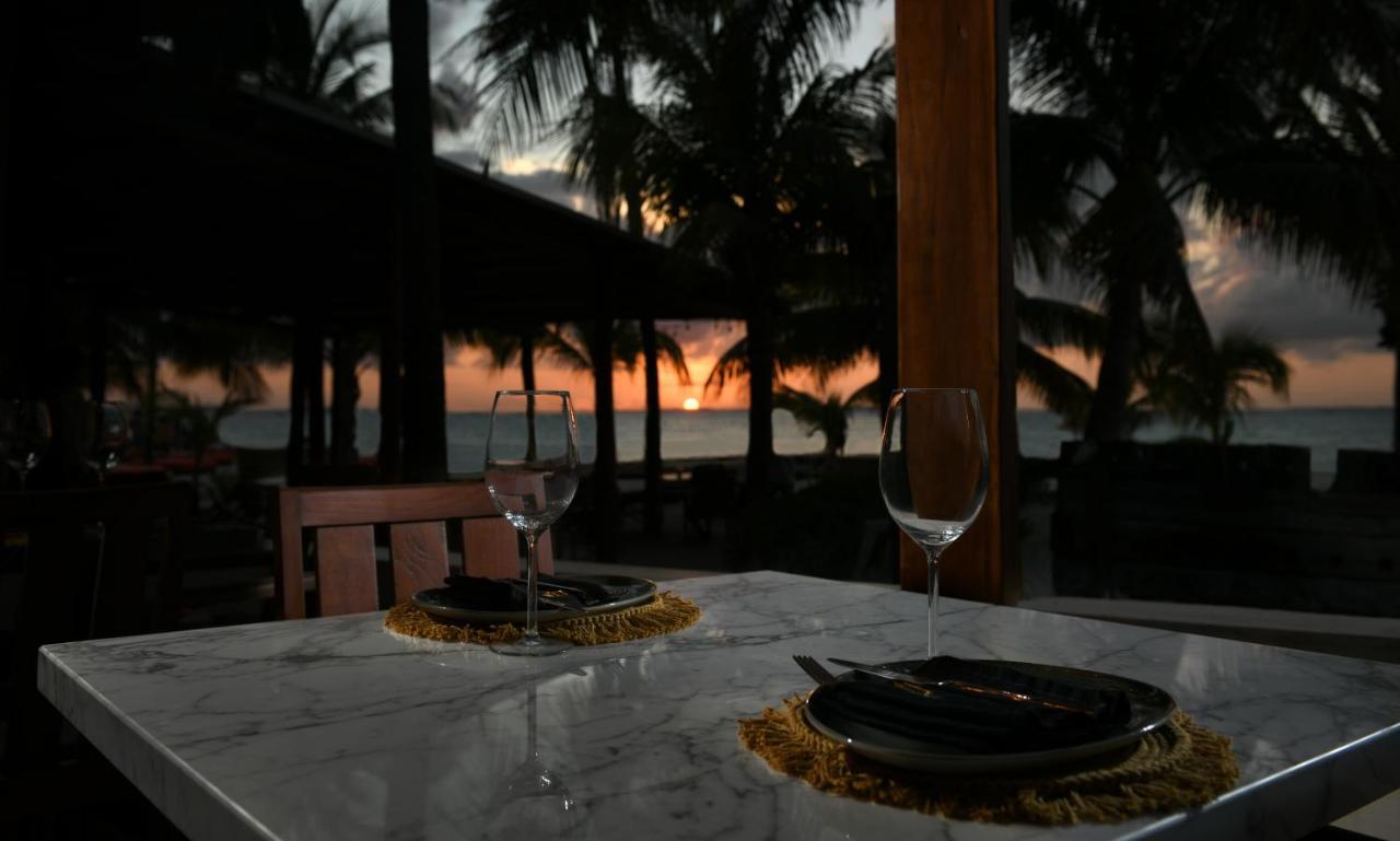 Casa Del Jaguar Beach Hotel Isla Mujeres Eksteriør bilde